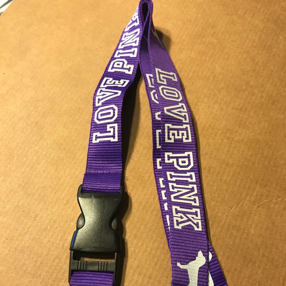 NWOT lanyard